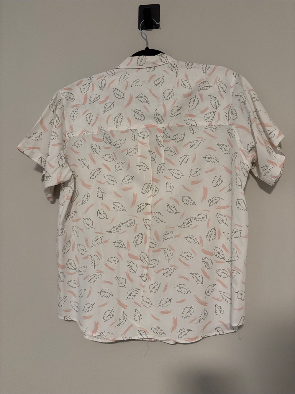 Vintage Idioms leaf printed button down size large - Picture 4 of 4